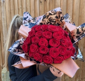 50 luxury red rose bouquet